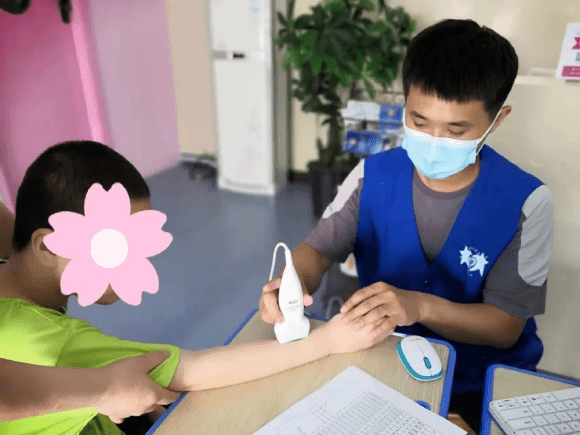 南京澳思泰參加“關愛慰問特殊兒童”活動 為骨質健康護航 南京澳思泰參加“關愛慰問特殊兒童”活動 為骨質健康護航