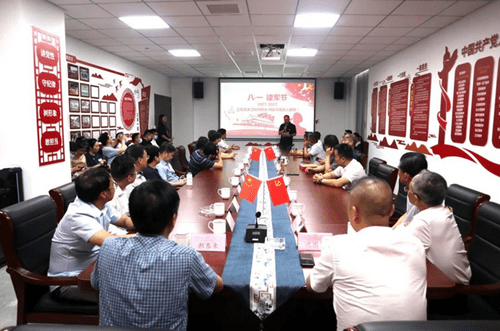 澳思泰黨員參加“八一”節慶祝活動 澳思泰黨員參加“八一”節慶祝活動